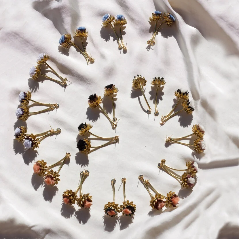 【HYERES LOR】24SS★ Triple Sl (C) Oval One-Touch Earrings Amazon.com: TWJC 14k REAL Two Tone Gold Fancy Lour Lady of